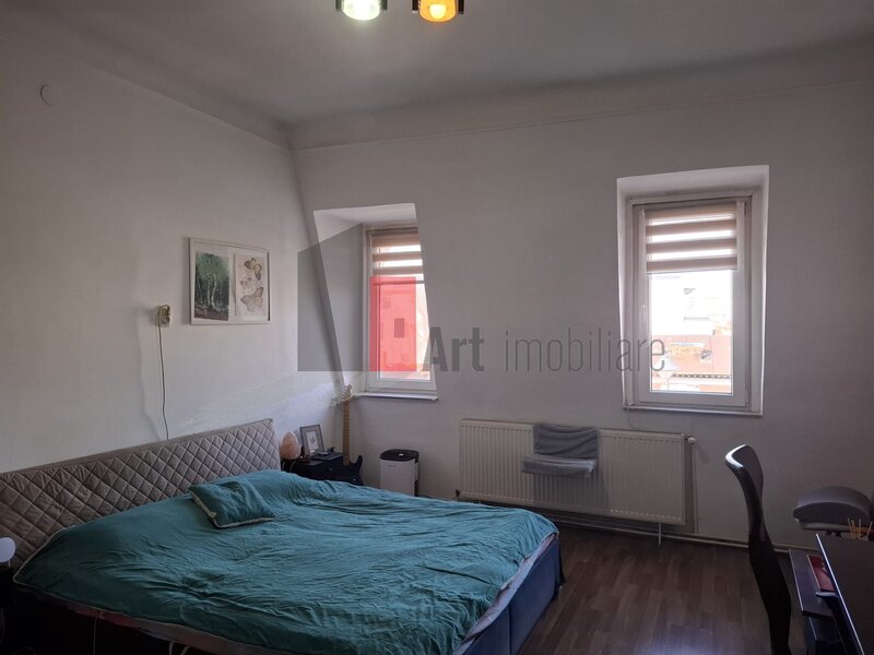 Dacia- Eminescu, urgent! apartament in vila, luminos, negociabil